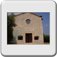 Cazzano di Tramigna (VR) Chiesetta di S. Pietro (sec. XIV)